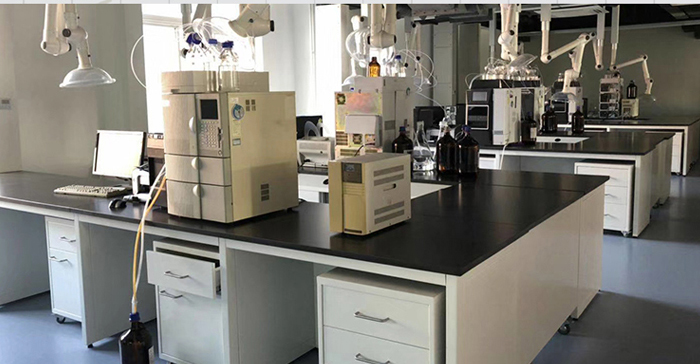 如何制作實驗臺?