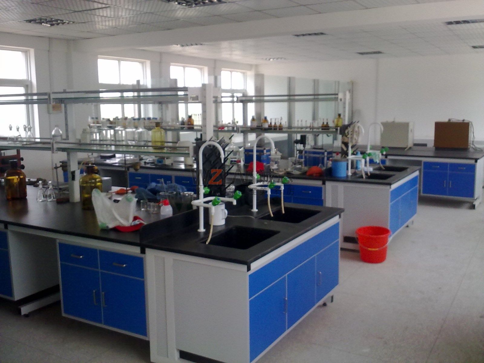 開封東祥偉業(yè)實驗臺項目