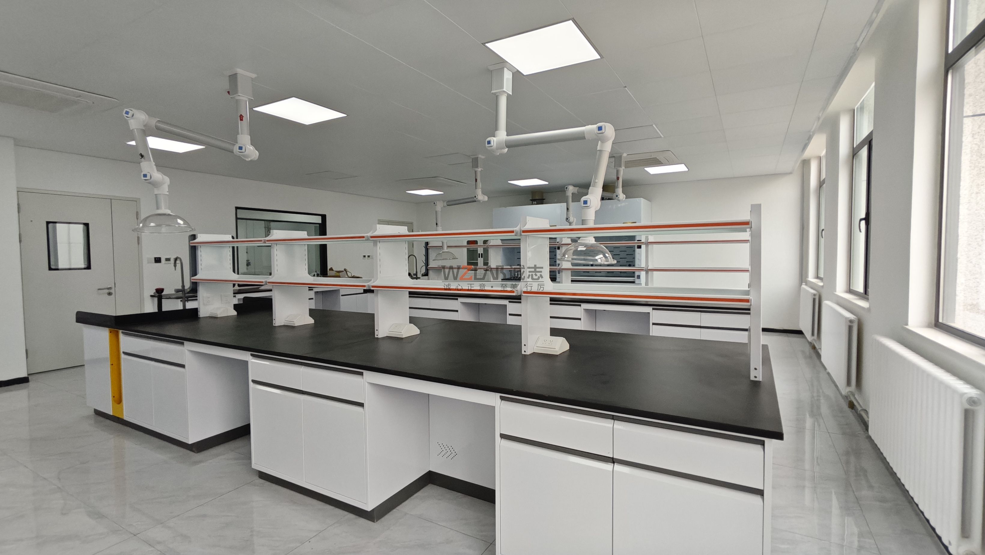 實(shí)驗室建設(shè)的家具設(shè)備清單都有什么