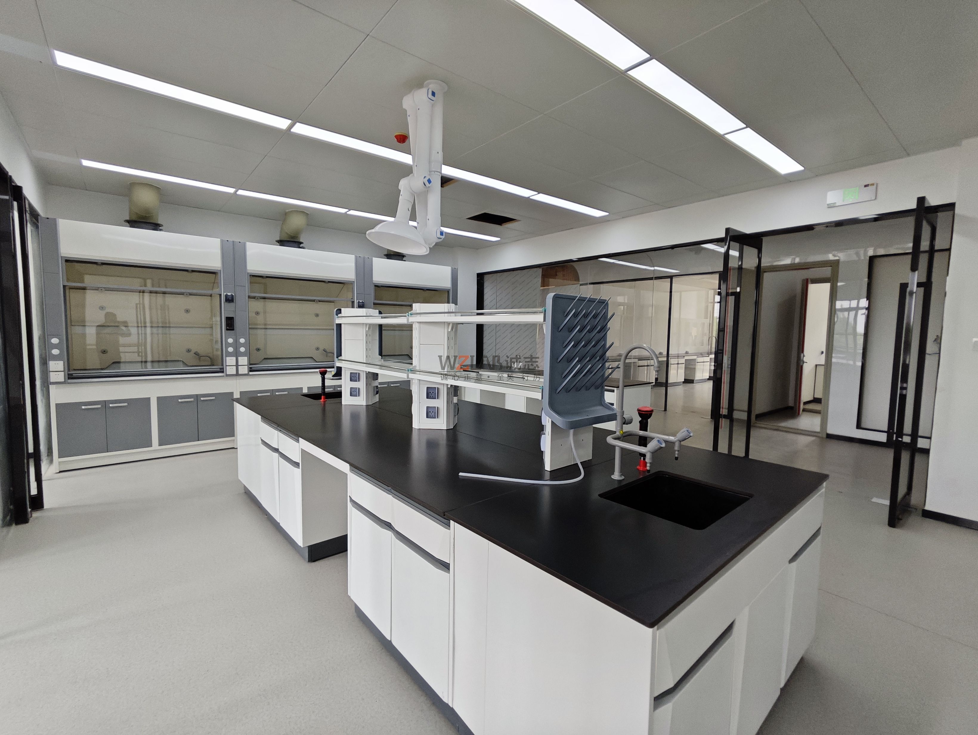 化肥檢測(cè)生產(chǎn)實(shí)驗(yàn)室裝修方案