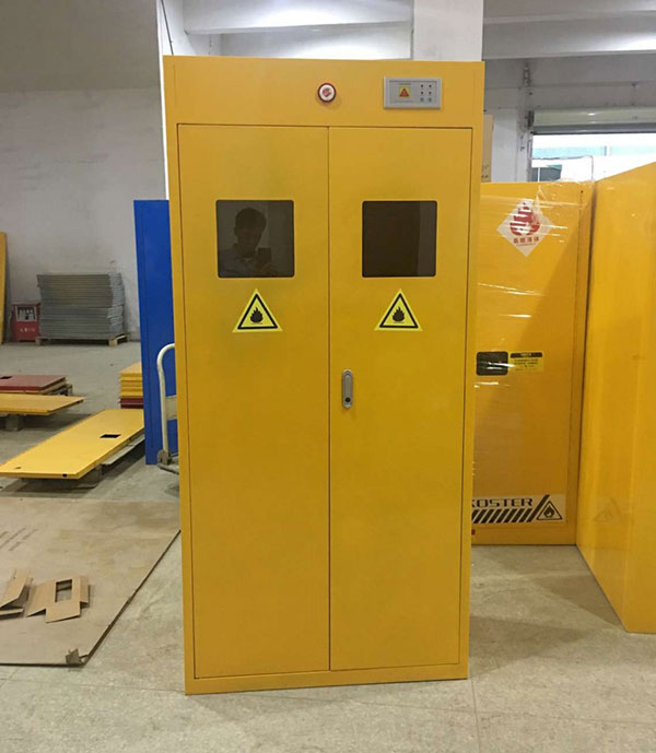 南陽醫(yī)專防爆柜試劑安全柜項(xiàng)目